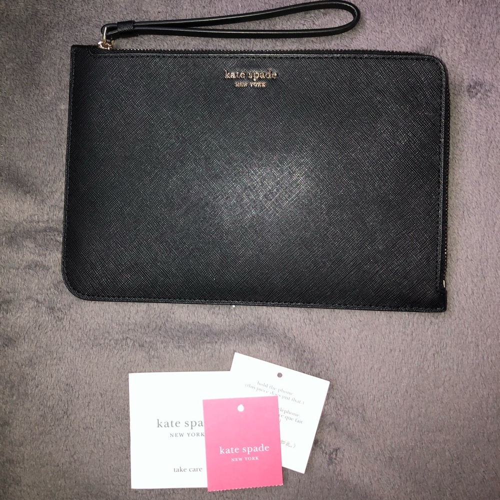 Kate Spade L-zip wristlet NWT